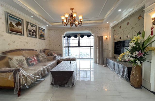 银鹏九龙豪府4室2厅120㎡68.5万二手房图片