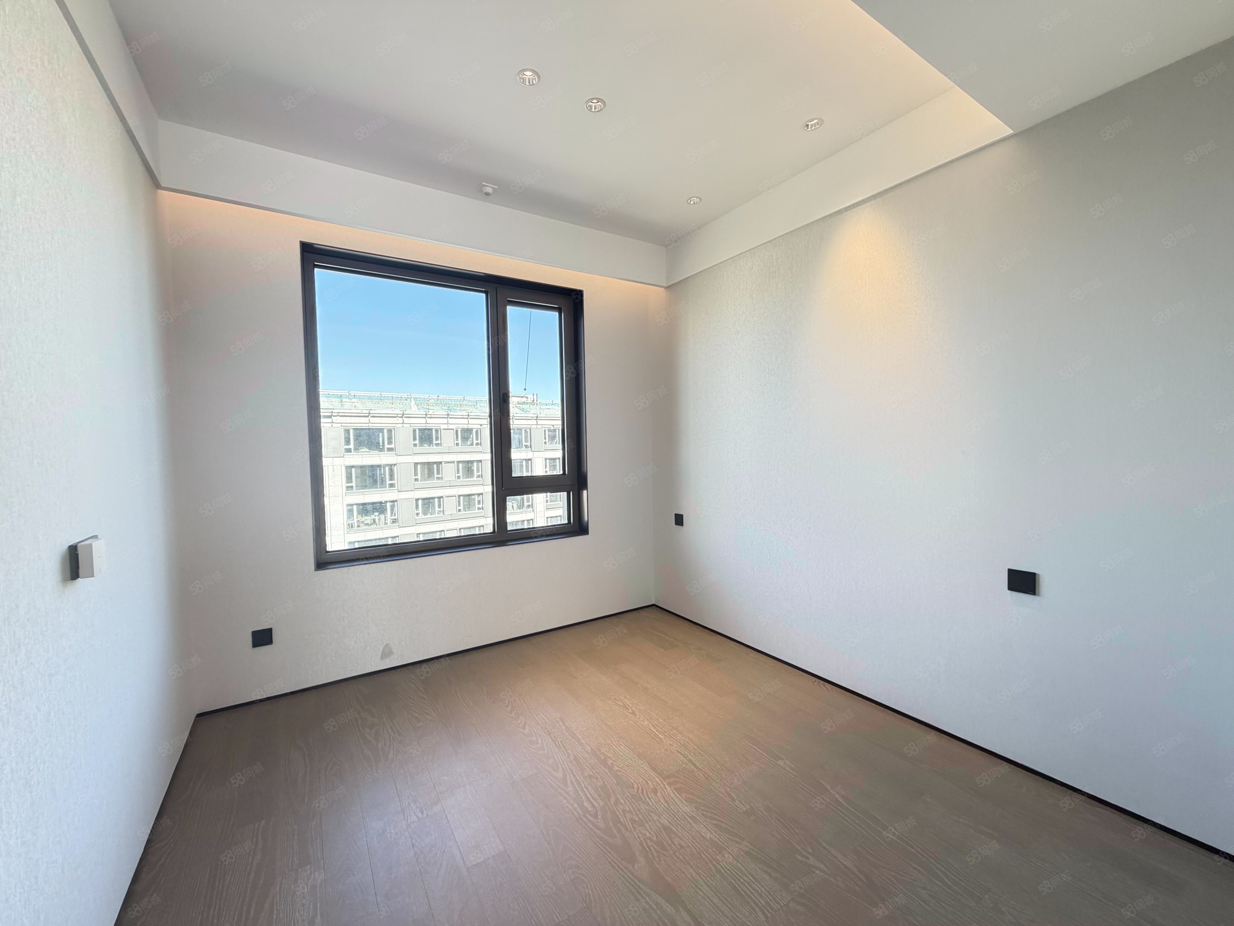 中建宸園4室2廳3衛(wèi)170㎡南北1520萬