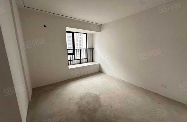 守望家园小区(南区)3室2厅118㎡75万二手房图片