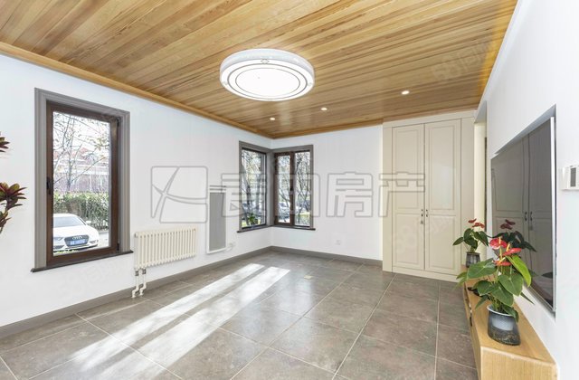 四季香山1室1厅62.6㎡635万二手房图片