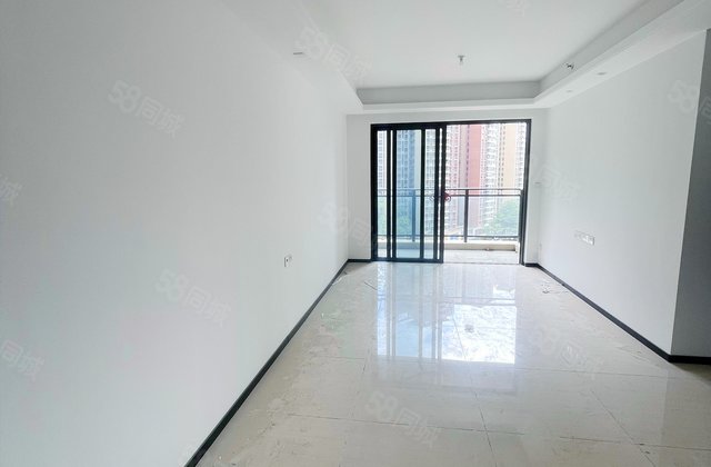 龙光玖龙台3室2厅95.4㎡107万二手房图片