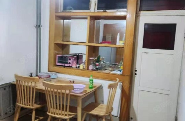 东昌中学，兴华路  ，金鼎购物中心很近，   。