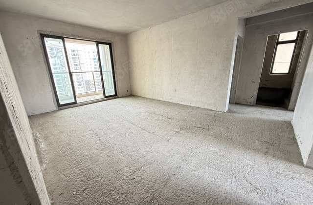 常青藤国际花园三期3室2厅117㎡83.8万二手房图片