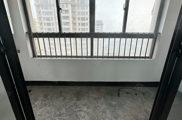 力寺家园3室2厅125㎡29.8万二手房图片