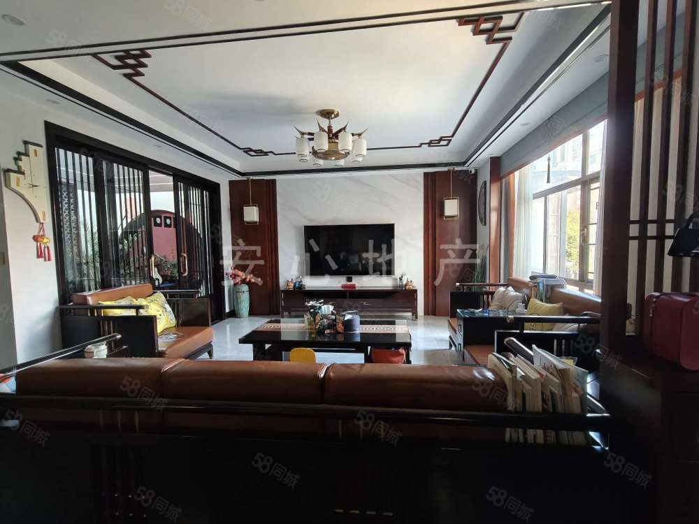 德和沁园(别墅)5室3厅4卫216㎡南北550万