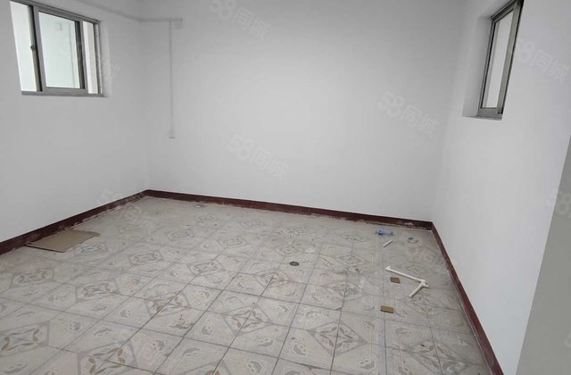 育新街新区  人民公园铁塔商圈棉厂家属院3楼带储藏室经济实惠