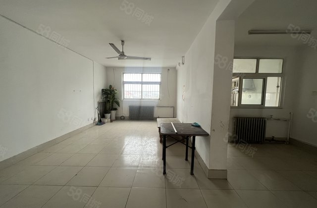 三里铺小区 三室 阳光        月亮湾 教师新村