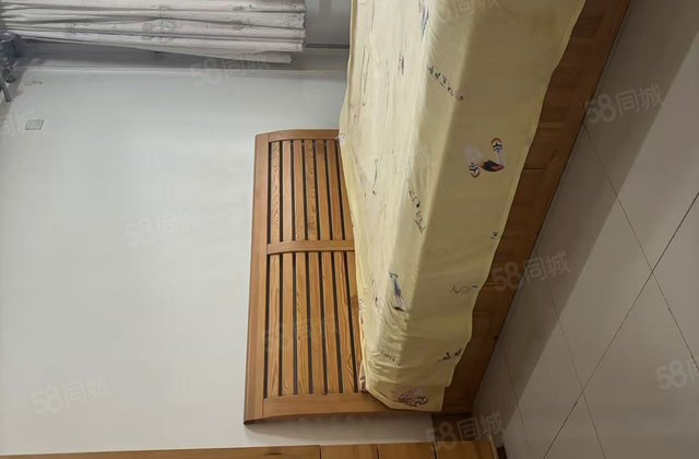 看房方便 商圈成熟 中间楼层采光好 车位充足 真实有效
