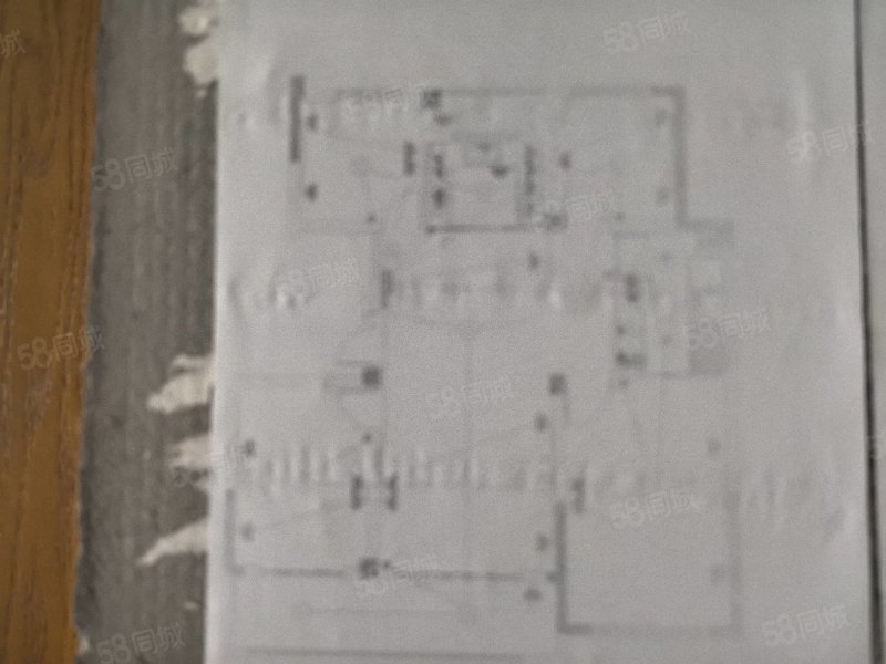 裕墨园4室2厅2卫137㎡南北158万