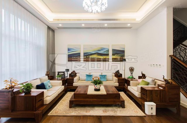 誉天下(三期四期)4室2厅402.11㎡1250万二手房图片