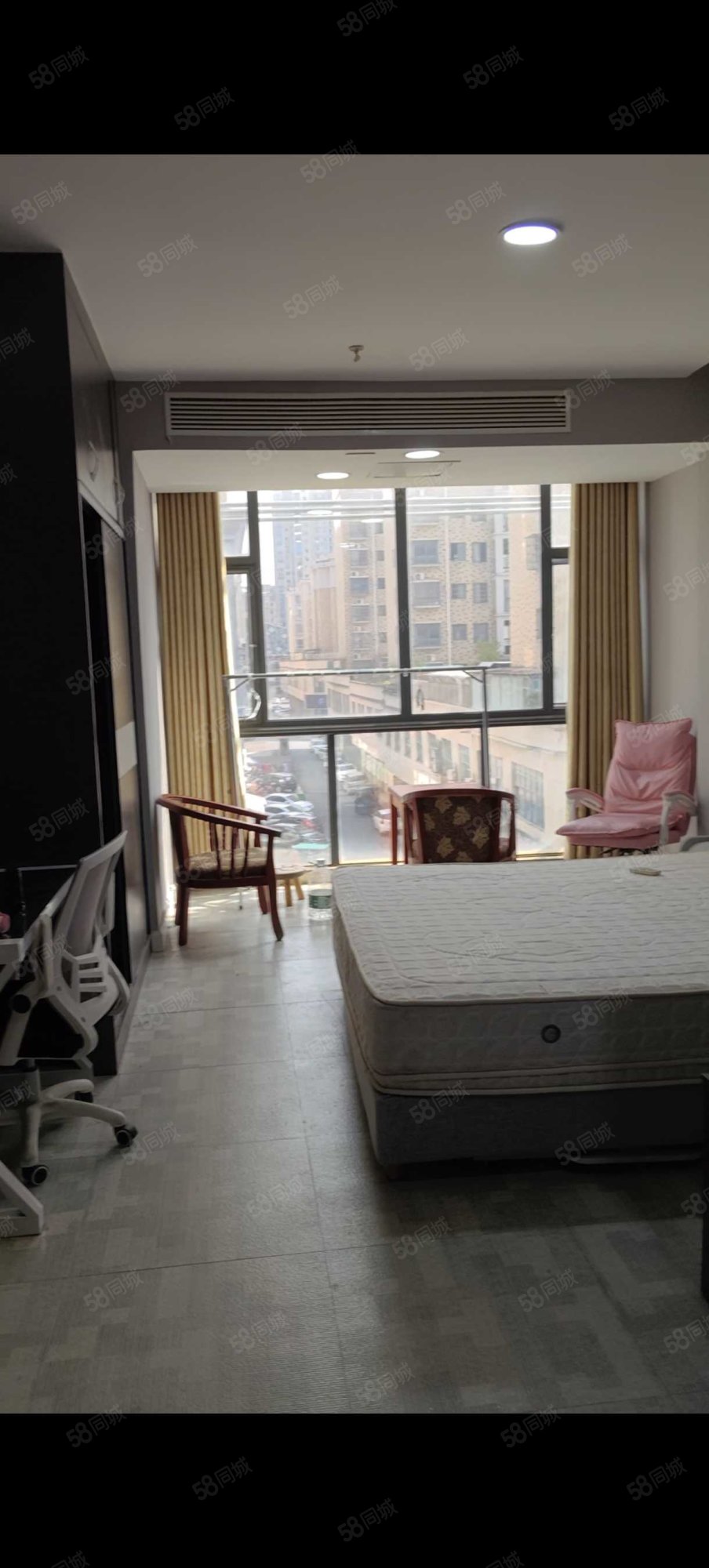 世纪花城1室1厅1卫52㎡北26万