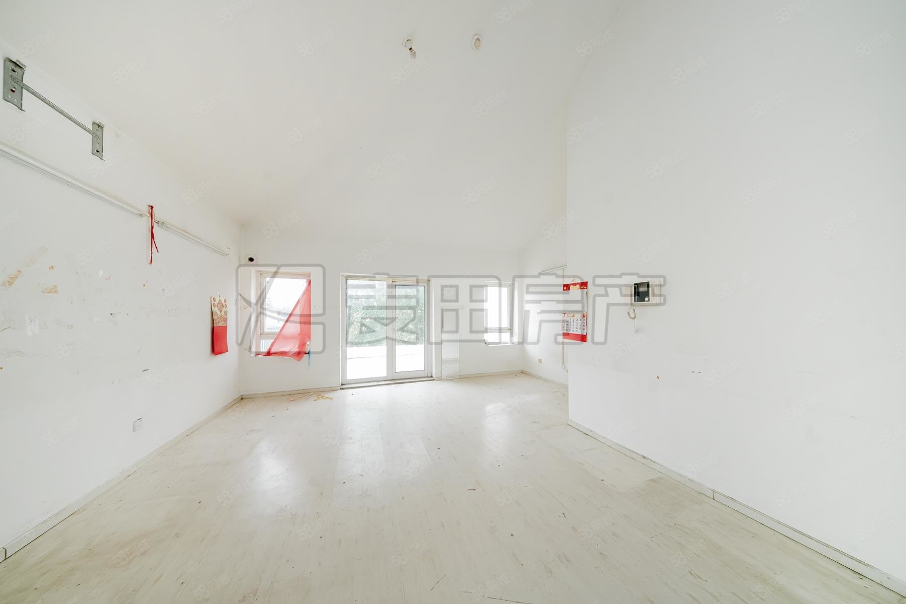 雪梨澳鄉(xiāng)(別墅)4室2廳4衛(wèi)214.85㎡南北1526萬(wàn)