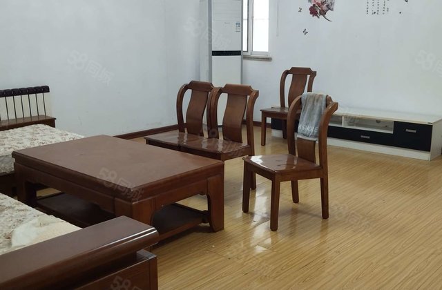 昌润路 电梯中层 区妇幼  香江    车储 好户型 不临街