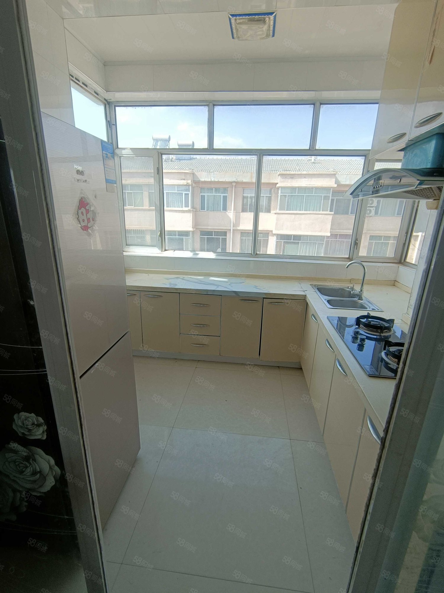 欣欣家园2室2厅1卫104㎡南25万