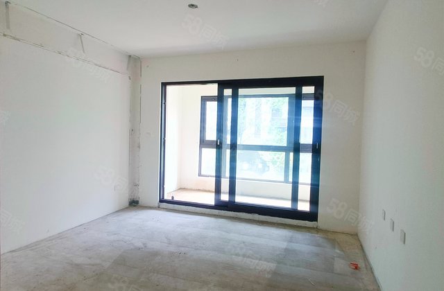 亚新茉莉公馆4室1厅206.38㎡685万二手房图片