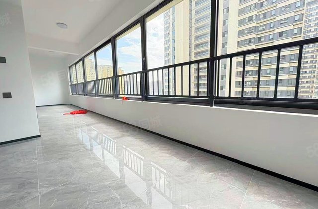 旭辉广场铂宸府3室2厅123.45㎡137万二手房图片