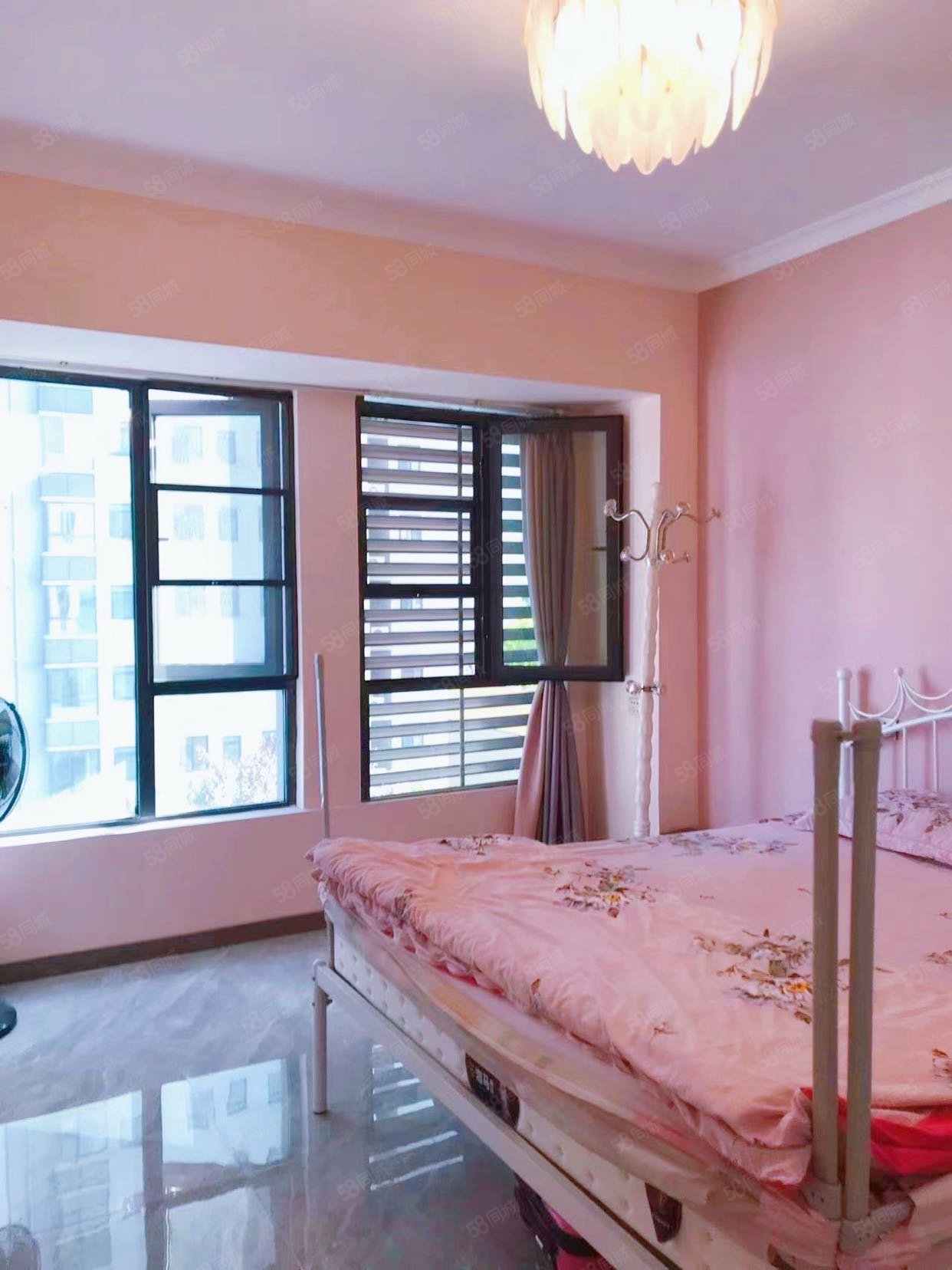 汇霖智慧城3室2厅2卫130.64㎡西南95万