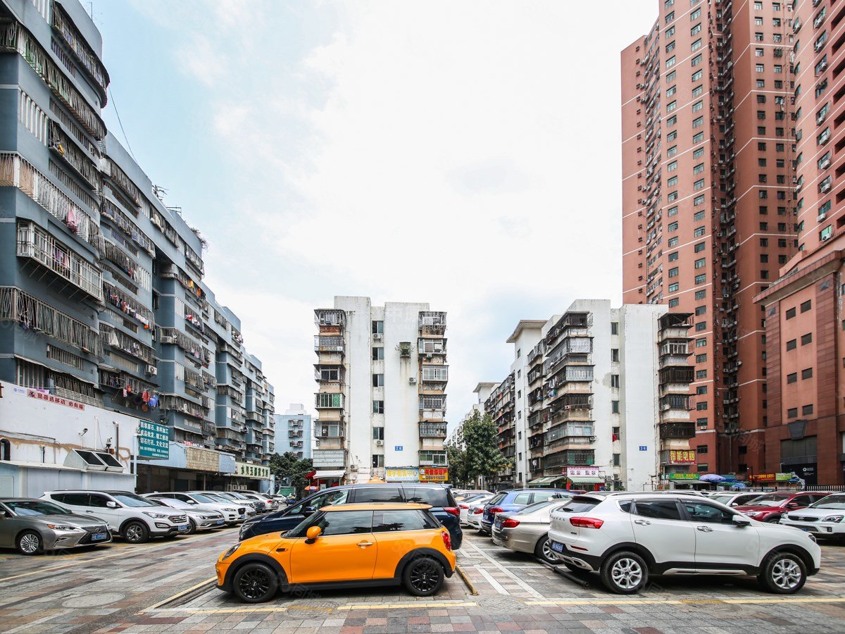 愉天小区1室0厅1卫31.68㎡南北0万