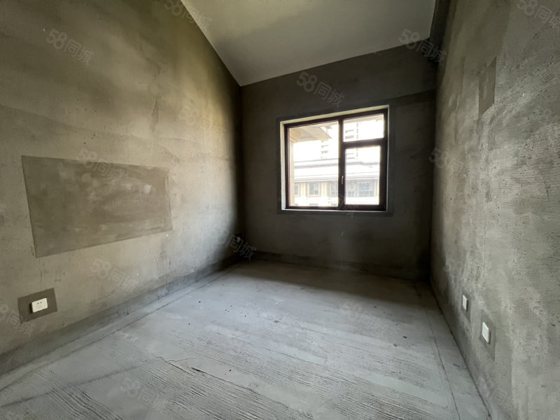 建业世和府3室2厅2卫169㎡南北164万