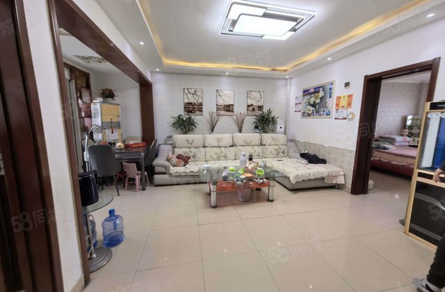 香江 运河庭院小三居中层采光好 配套齐全出行方便 建设路