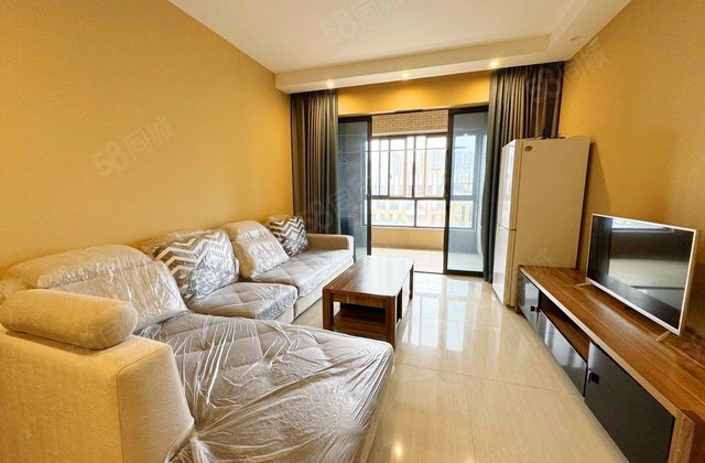 保利金香槟2室2厅77.73㎡120万二手房图片