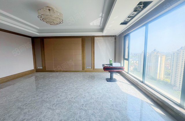 恒大绿洲馨园4室2厅315㎡220万二手房图片