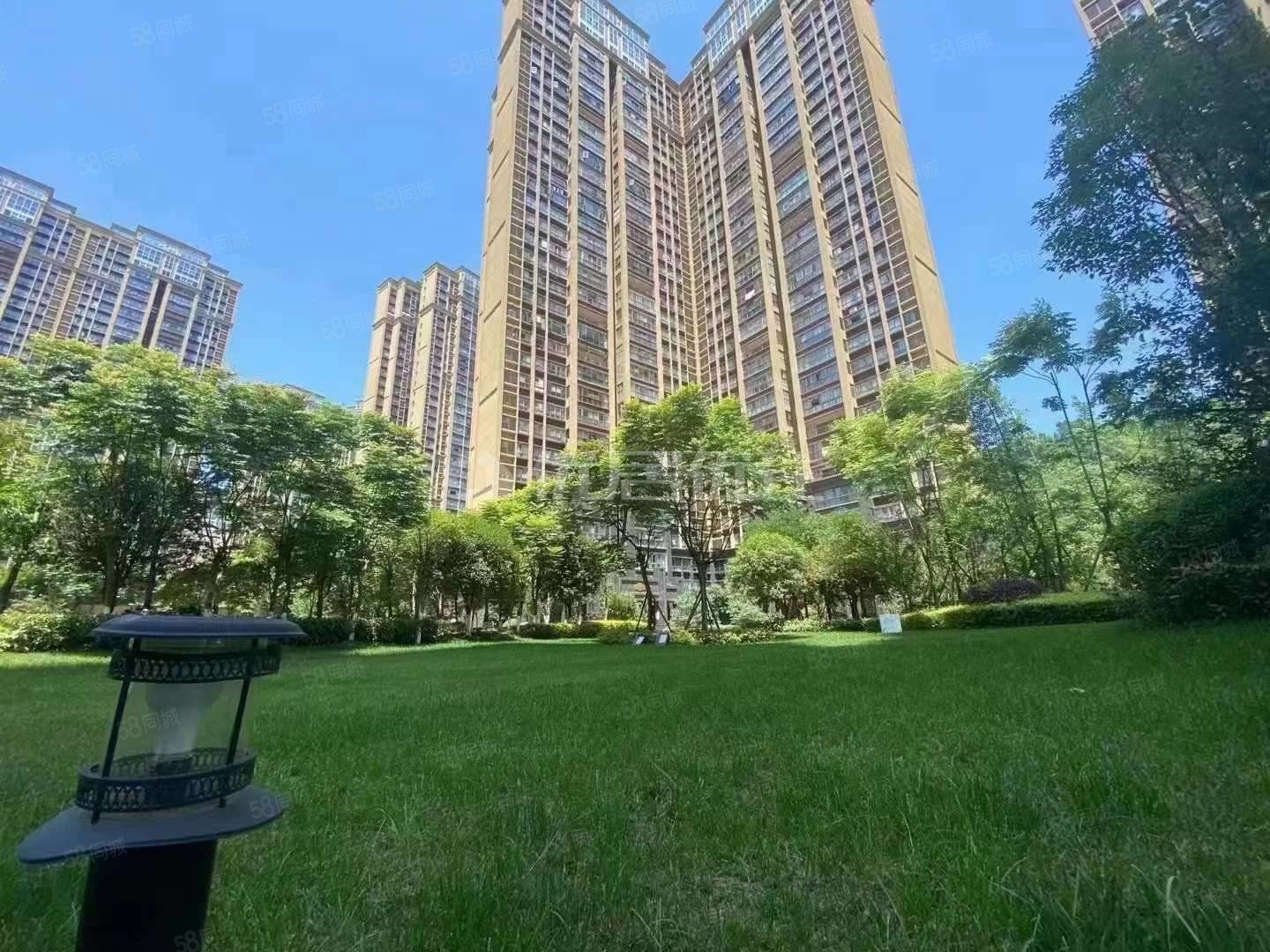 中交王府景4室2厅2卫135㎡南89.5万