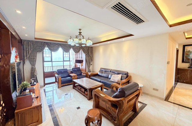 藏珑湖上国际花园5室2厅186.97㎡200万二手房图片