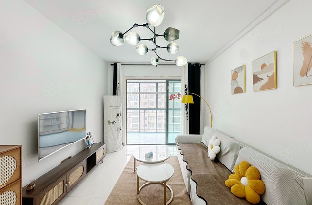 银港水晶城(D区)2室2厅83.49㎡66万二手房图片