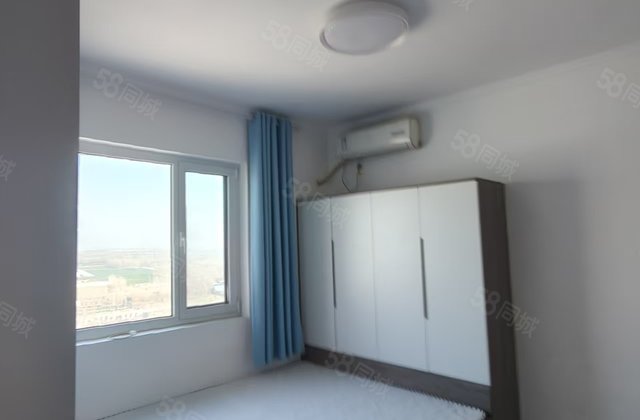 诚意出售 星光云创中心 车位充足 中间好楼层 板楼 诚心出售