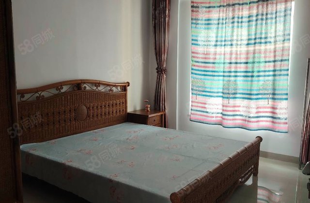 龙福花园2室2厅76.8㎡33万二手房图片