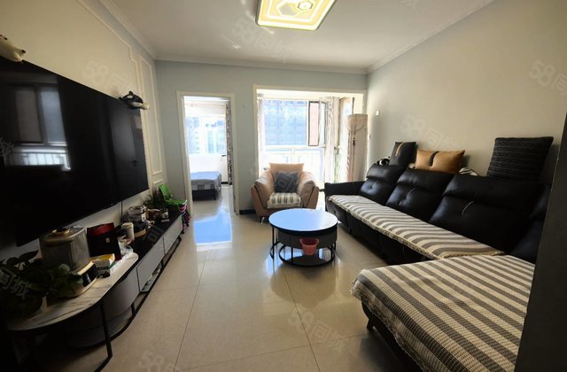 急售 文轩 二实验 新东方龙湾精装三室 东门口 带储藏室