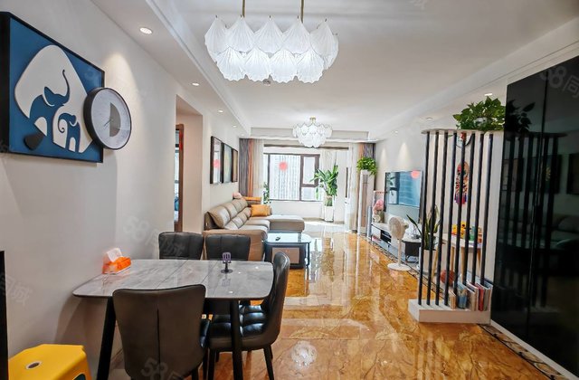 130开发区碧桂园国岳府精装三室两卫基本未住带家具家电