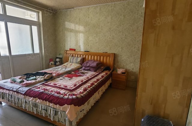 汽车站 中华烟苑北苑一楼带院 带储藏室 西边户 水晶城西区