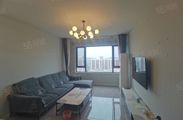 百合新城锦兰园 满二精装修，带储藏室，中层好楼层