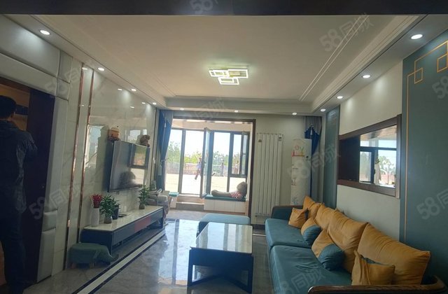 精装修婚房东昌湖畔三楼湖景房带超大露台超大阳台万盛家园