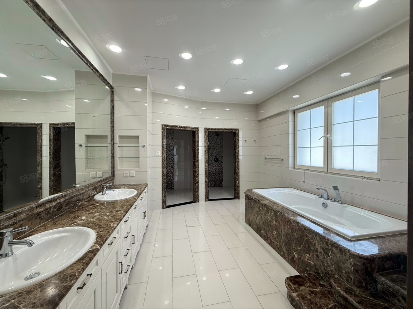 財(cái)富公館6室4廳8衛(wèi)1500㎡南北8400萬