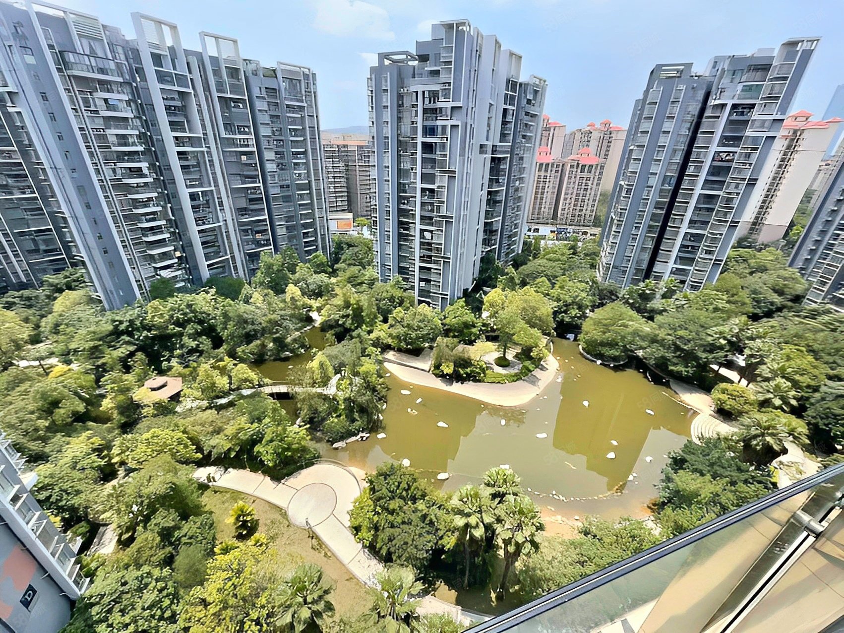 汇东郦城3室2厅2卫101.68㎡南110万