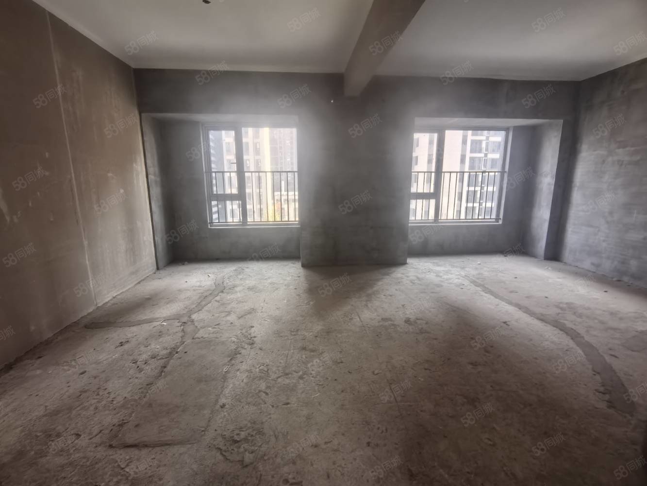 桃李江山3室2厅2卫131㎡南北89万