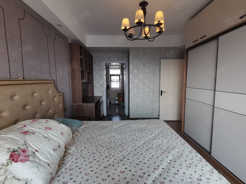 视野无遮挡 双卫生间 豪华精装 满二 交通便利,中建状元府-襄阳58同城