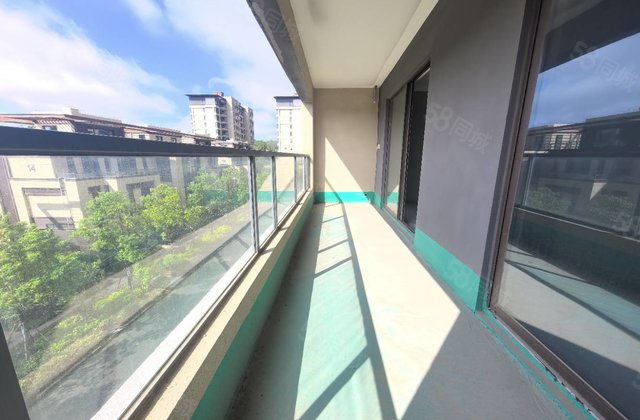 东方今典印象湖山4室2厅149㎡78万二手房图片