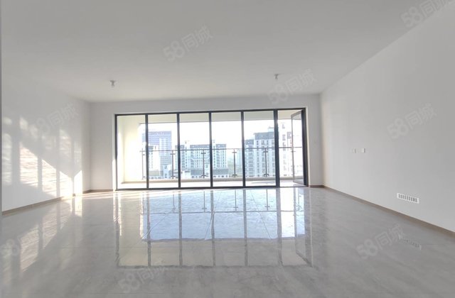 县医院 民生海通城市芳华| 大平层 独门独户 送车储澜庭观邸