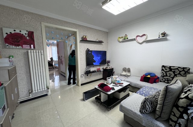 水城雅居香江对面，电梯房三室，阳明实验，中通领郡城站北花园