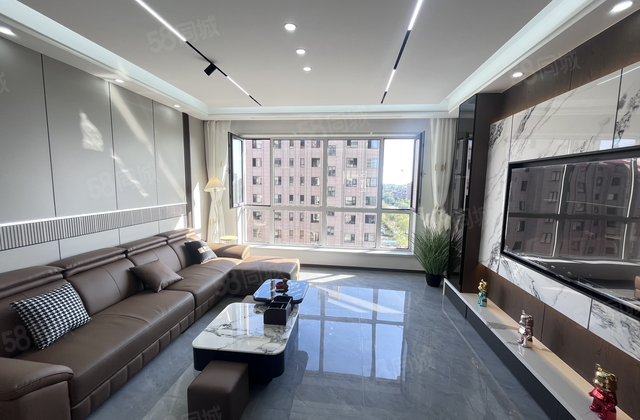 御湖尊邸2室2厅96㎡45.8万二手房图片