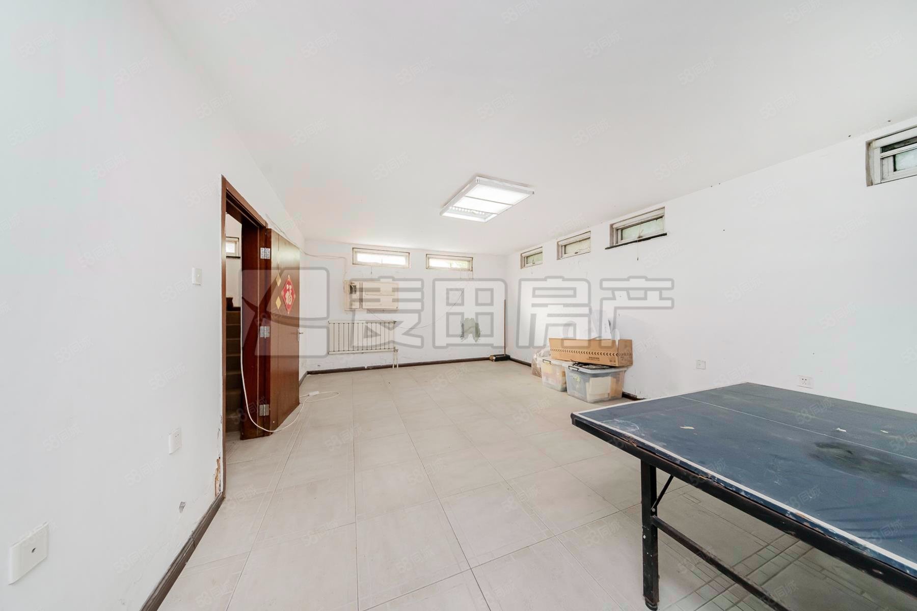 吉晟別墅4室2廳3衛(wèi)224.96㎡東南970萬