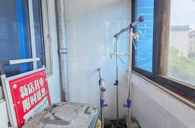 一机小区2室1厅58㎡29.9万二手房图片