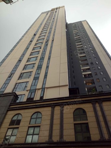 君华江畔豪园 正规四房 配套完善 交通便利