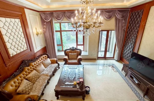 御翠豪庭尚府(一期别墅)6室3厅228.57㎡430万二手房图片