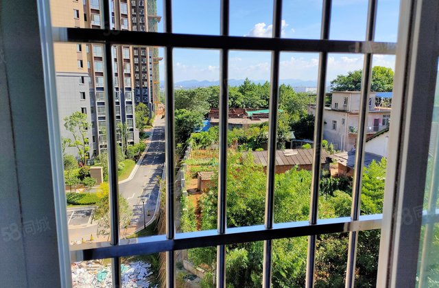 双喜花园3室2厅140.22㎡49万二手房图片