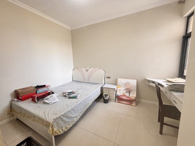 中瑞领航城3室2厅1卫108㎡南北63.8万